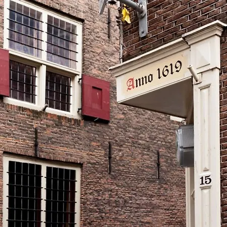 Apartment Canal Side Olofssteeg Amsterdam